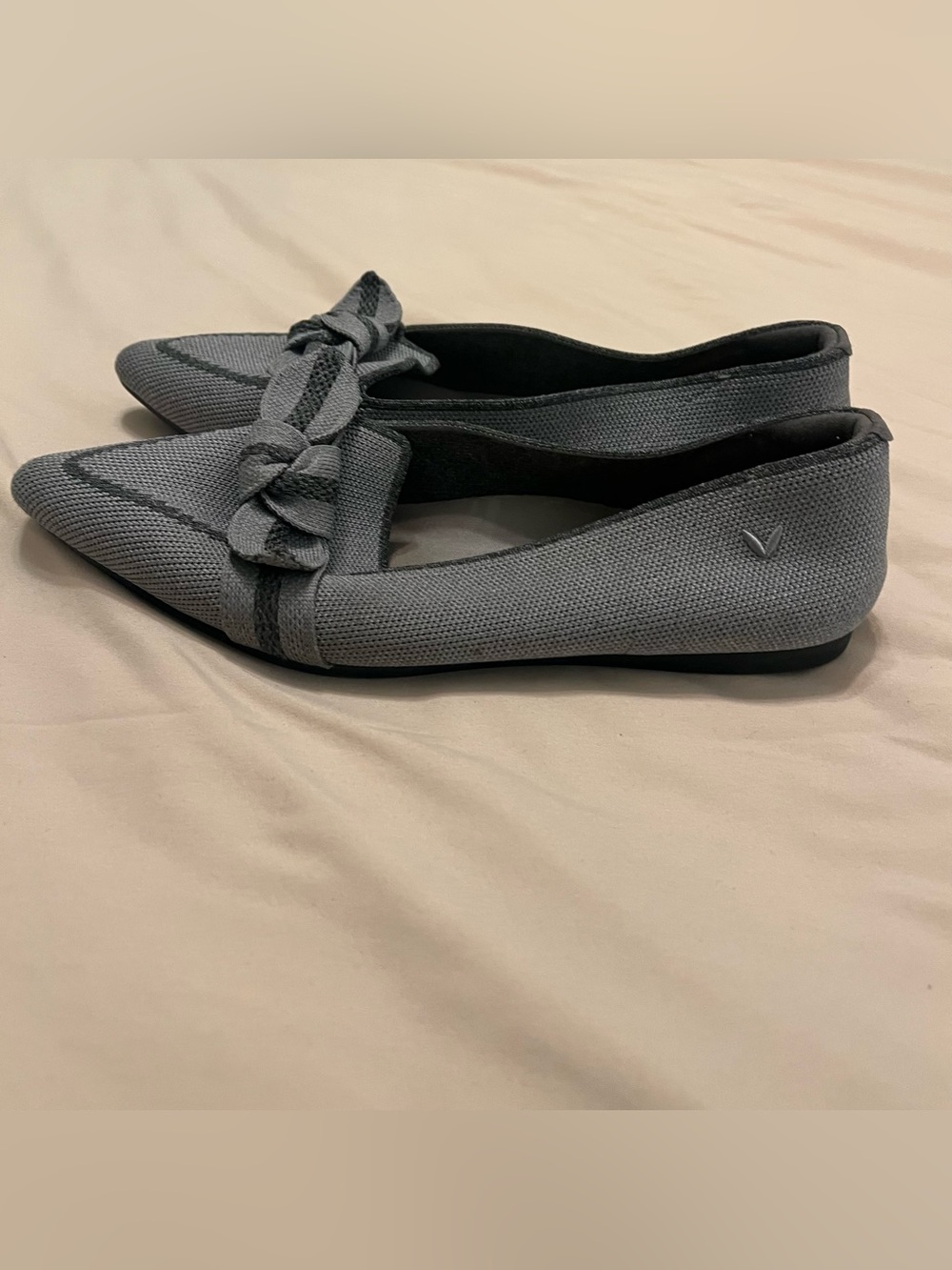 Vivaia Michelle 2.0 Pointed Toe-Bow Flat Loafers Gray Quiet Luxury Size 39.5
